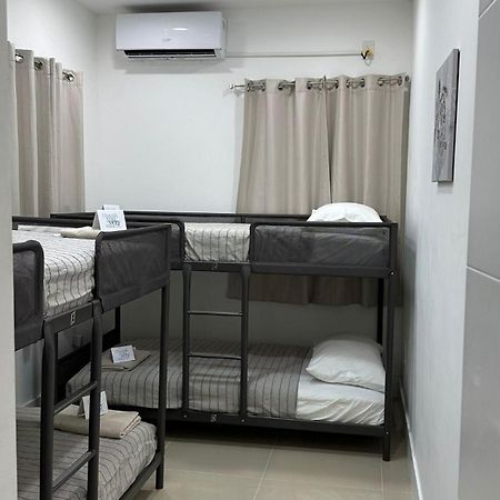 203 Miami Shared Rooms For Men Central Comfortable, Affordable Екстериор снимка