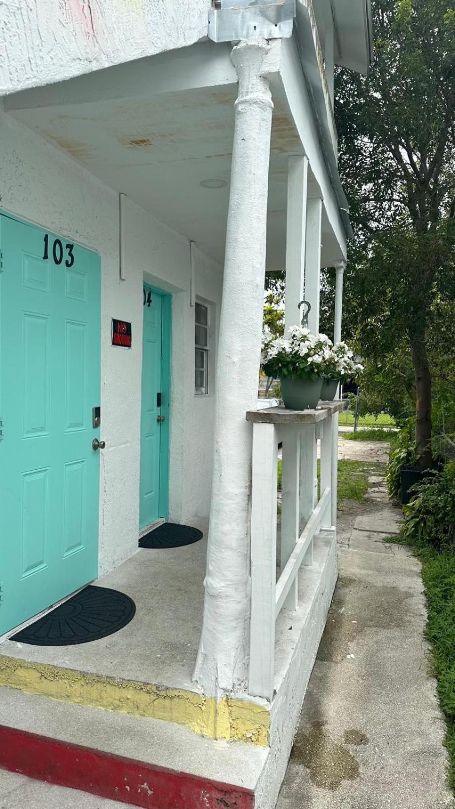 203 Miami Shared Rooms For Men Central Comfortable, Affordable Екстериор снимка