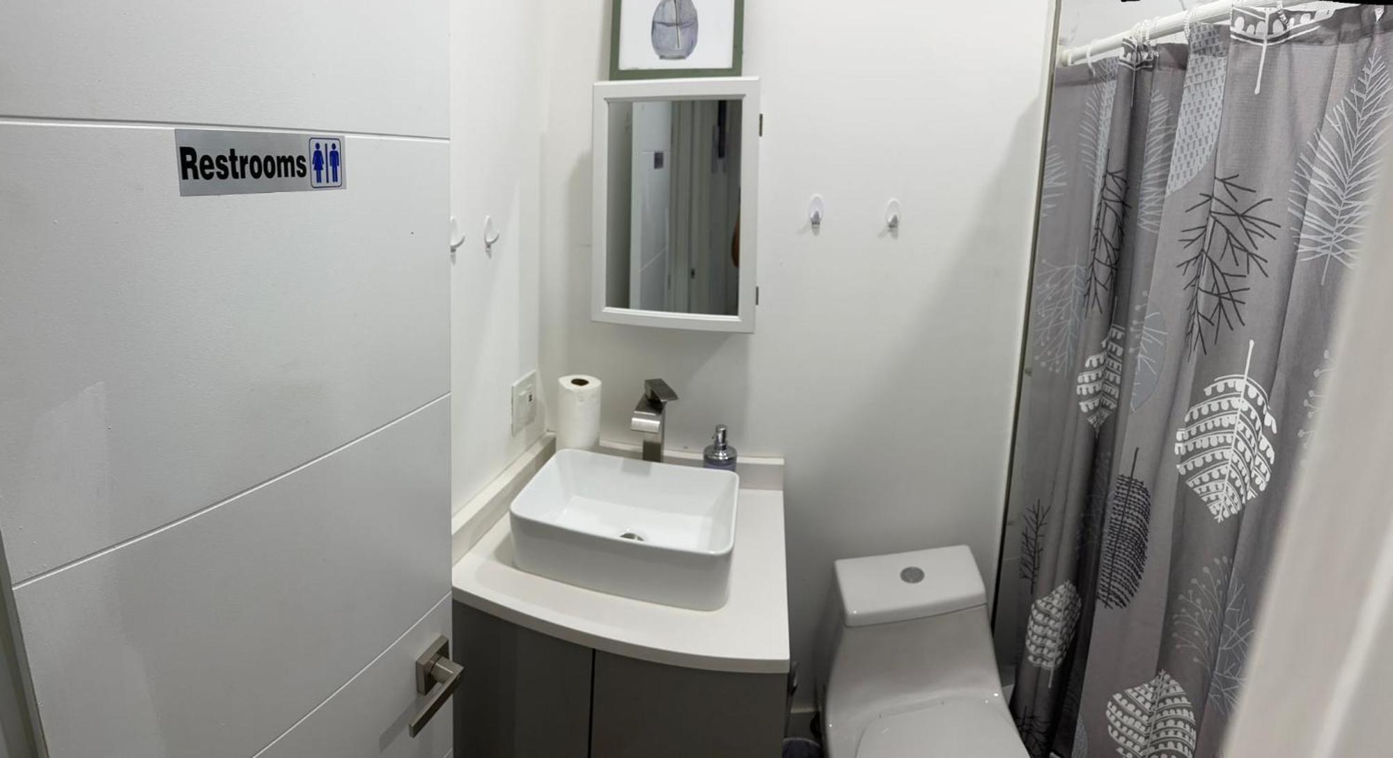 203 Miami Shared Rooms For Men Central Comfortable, Affordable Екстериор снимка