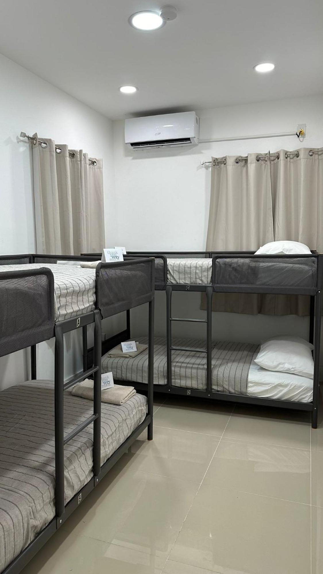 203 Miami Shared Rooms For Men Central Comfortable, Affordable Екстериор снимка