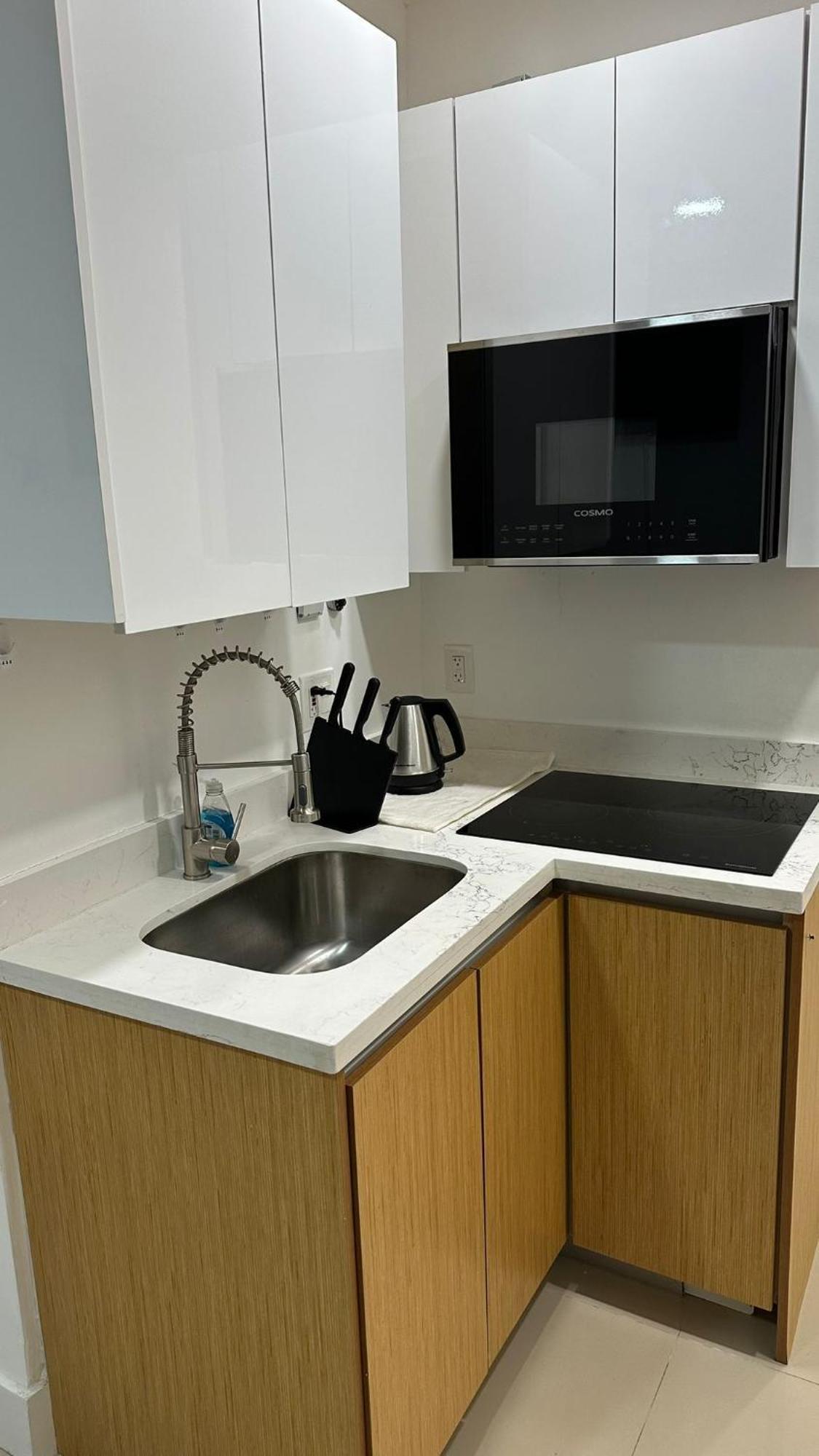 203 Miami Shared Rooms For Men Central Comfortable, Affordable Екстериор снимка
